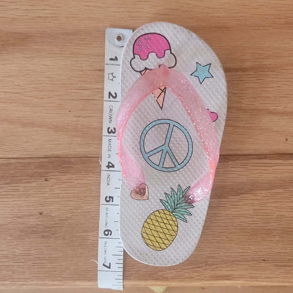 The Childrens Place Kids Glittery Pink Flip Flops Size 7/8 - Picture 8 of 9